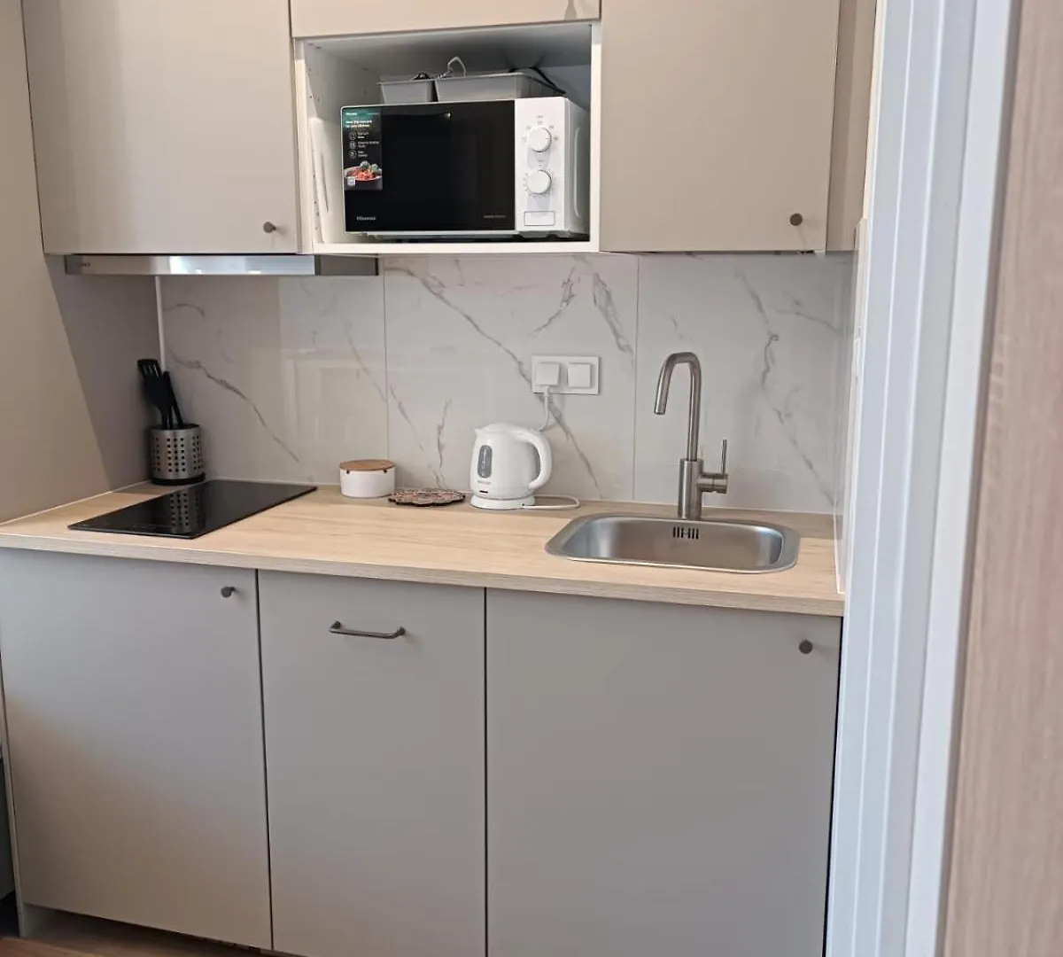 Super Central Flat With Balcony And View Of The Palace -50M From Marriott Hotel ワルシャワ