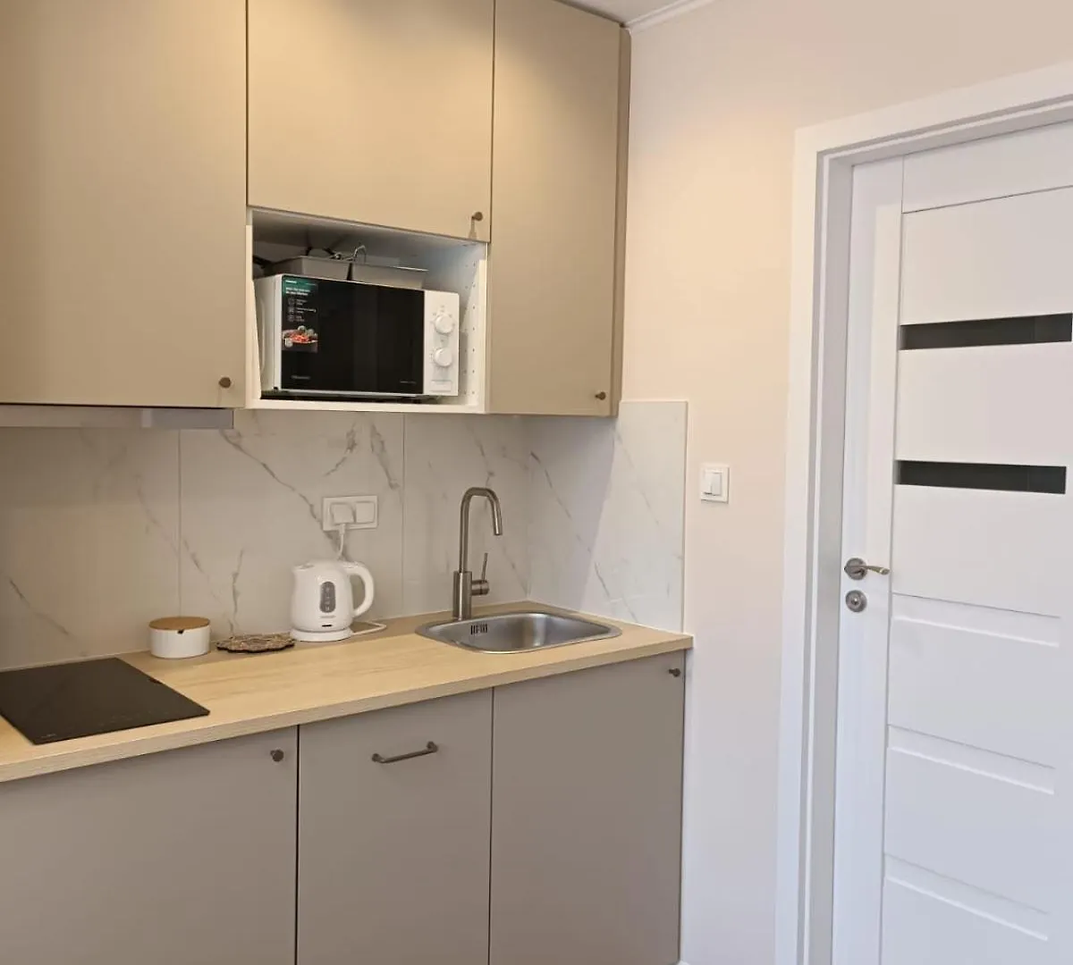 Super Central Flat With Balcony And View Of The Palace -50M From Marriott Hotel ワルシャワ アパート
